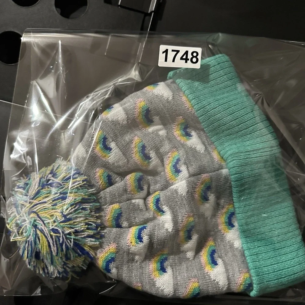 Tucker + Tate Rainbow Cloud Beanie Hat‎ Pom Pom Mint Green Gray One Size Kidcore